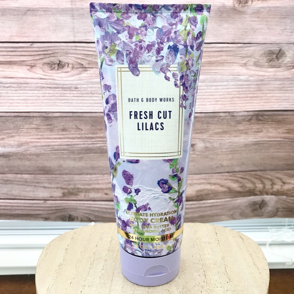 🆕Fresh Cut Lilacs Ultimate Hydration Body Cream - Picture 2 of 3